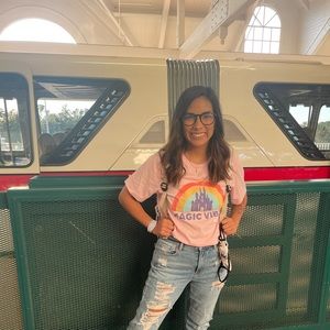 Meet your Posher, Alyssa